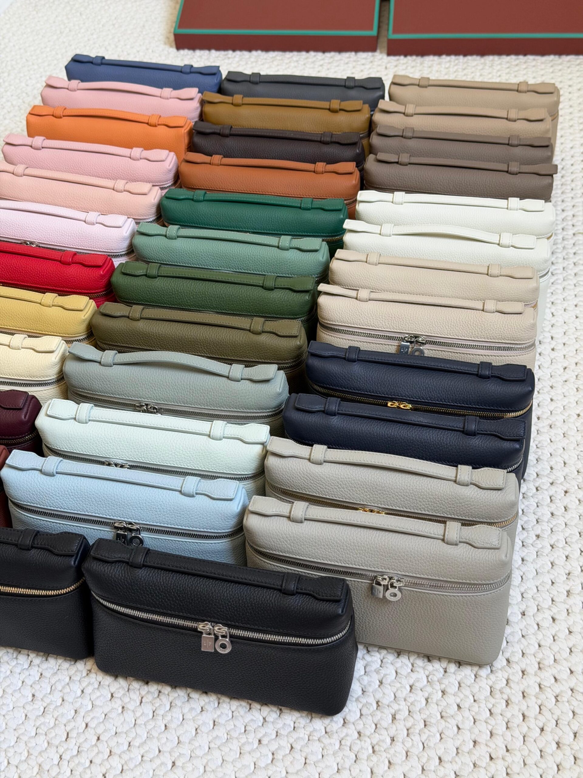 Loro Piana Extra Pocket L19 Bag - Image 28