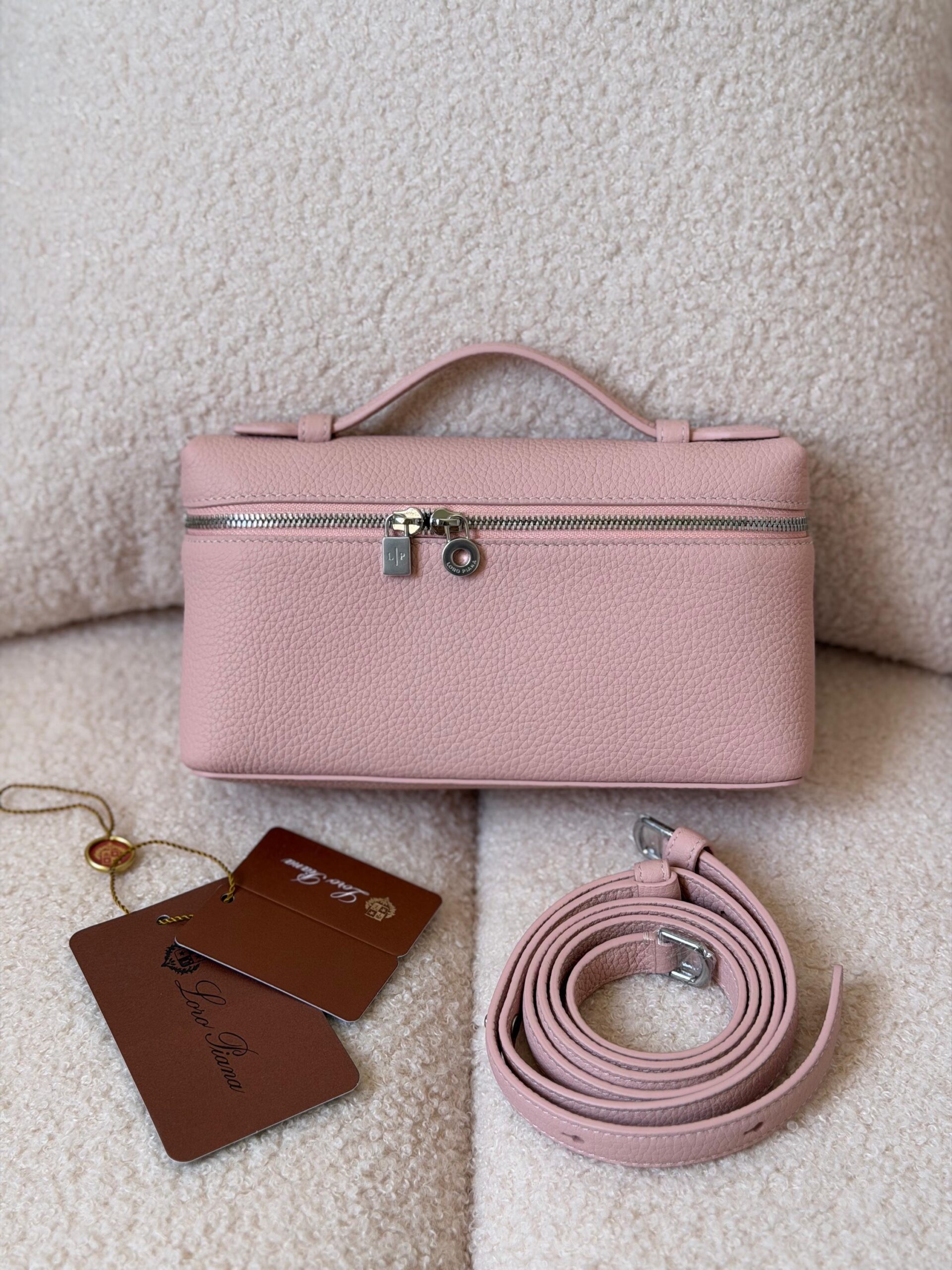 Loro Piana Extra Pocket L19 Bag - Image 10