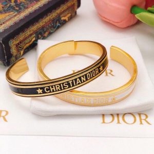 LADIES JEWELLERY