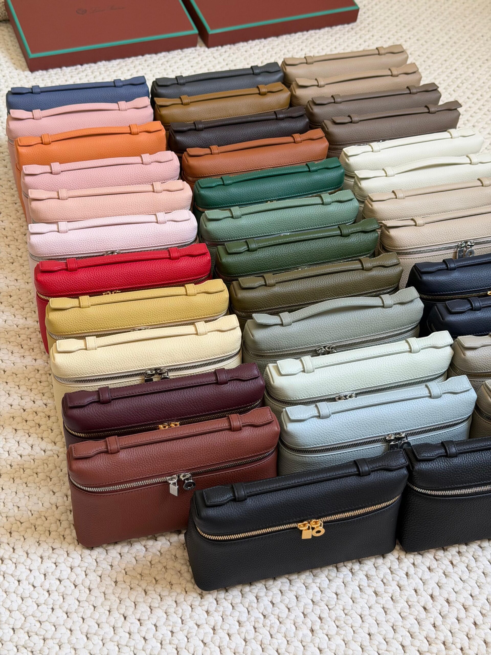 Loro Piana Extra Pocket L19 Bag - Image 27