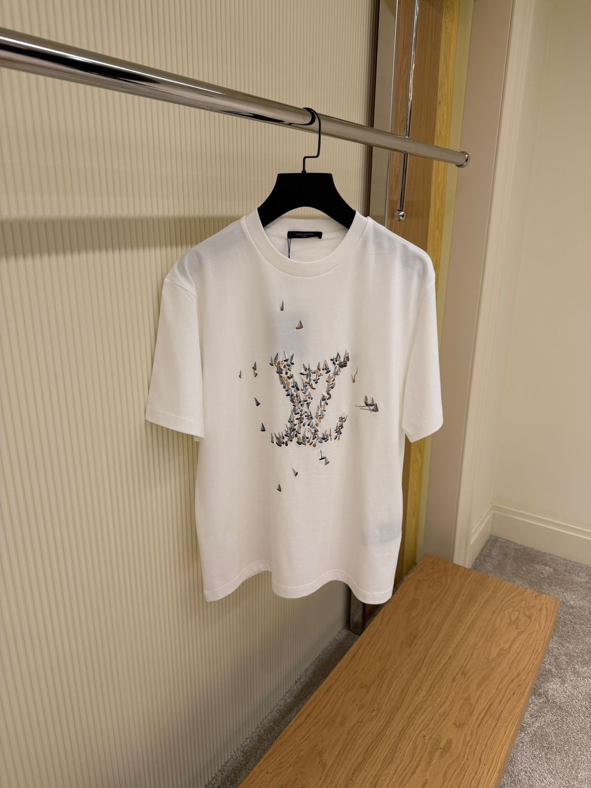Louis Vuitton T-shirt - Image 4
