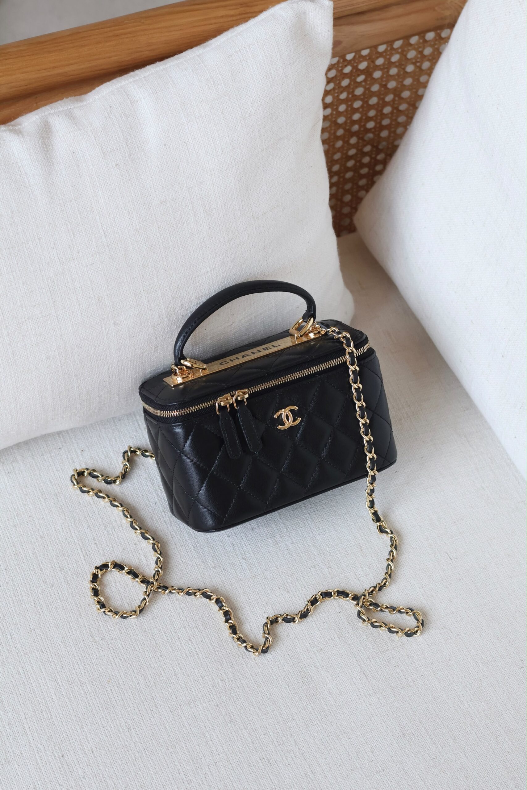Chanel Vanity Shoulder Bag