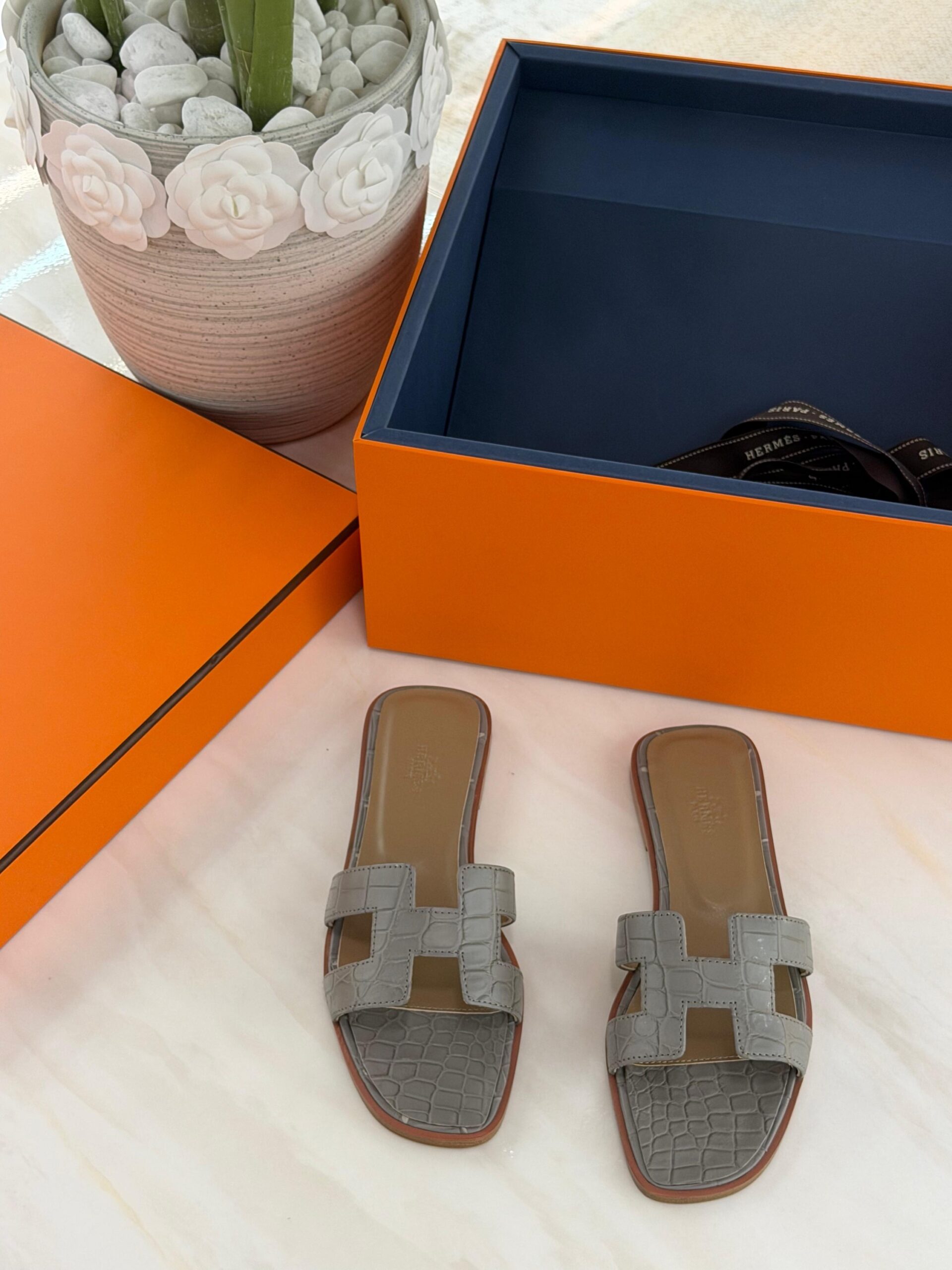 Hermès Oran Sandals Crocodile Leather - Image 5