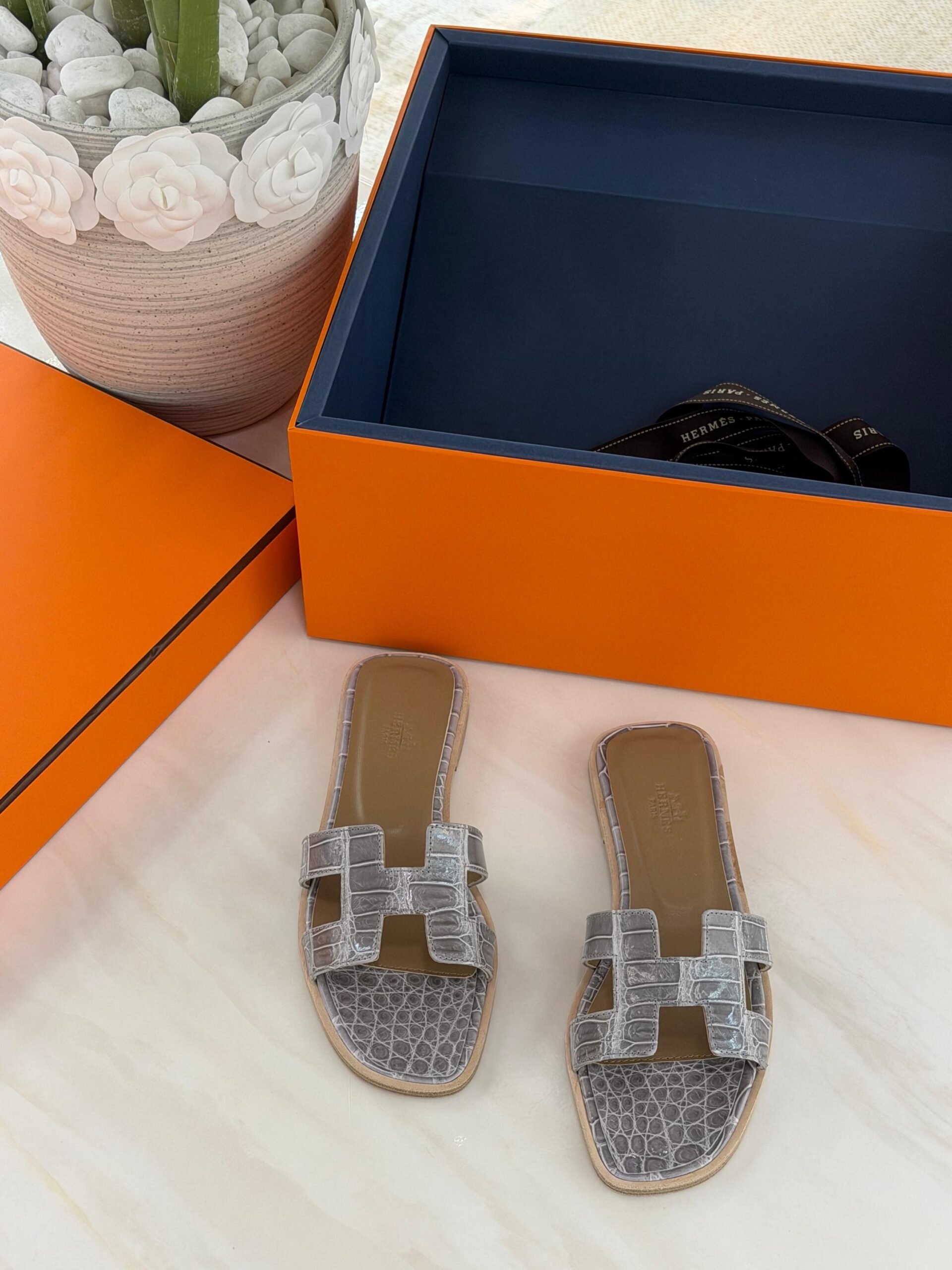 Hermès Oran Sandals Crocodile Leather - Image 7