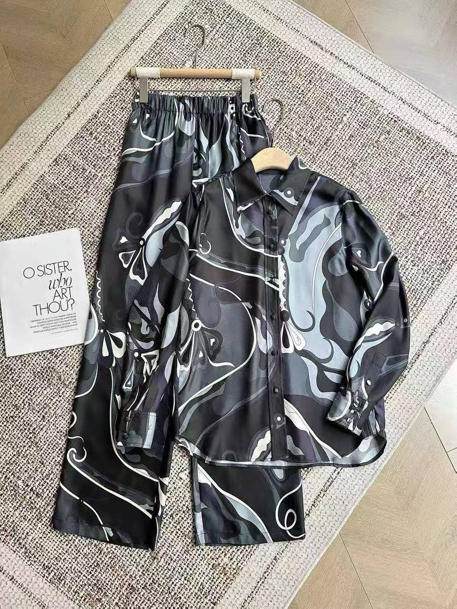 Pucci Set Features A Luxurious Silk-Twill