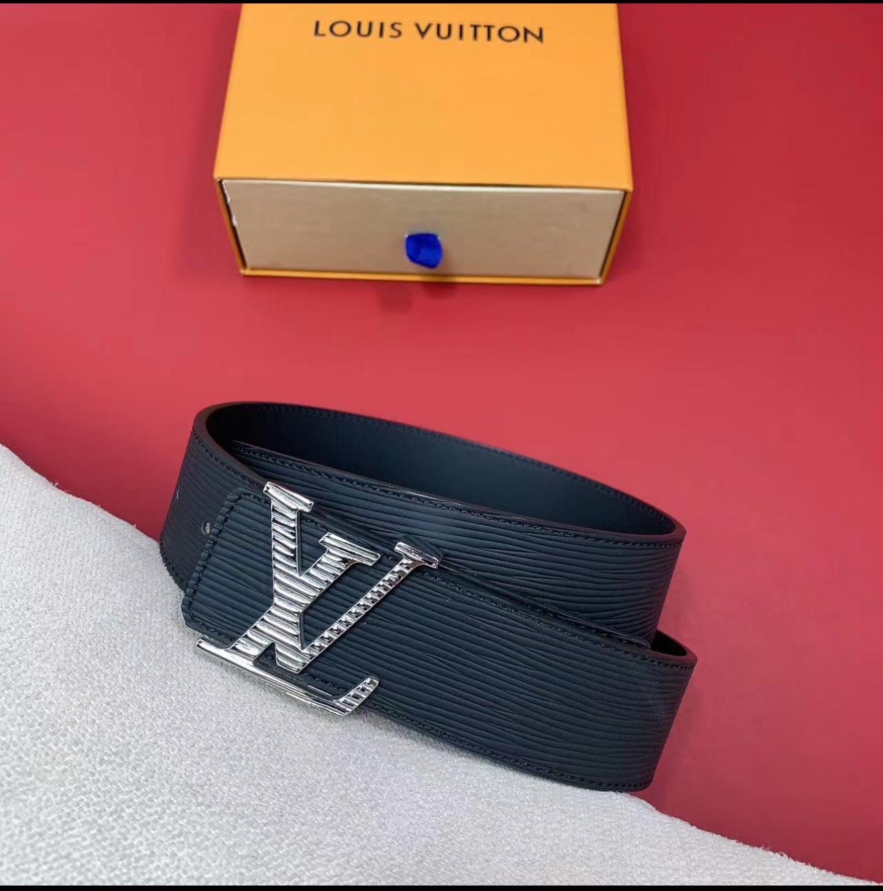 Louis Vuitton Initiales Belt - Image 5