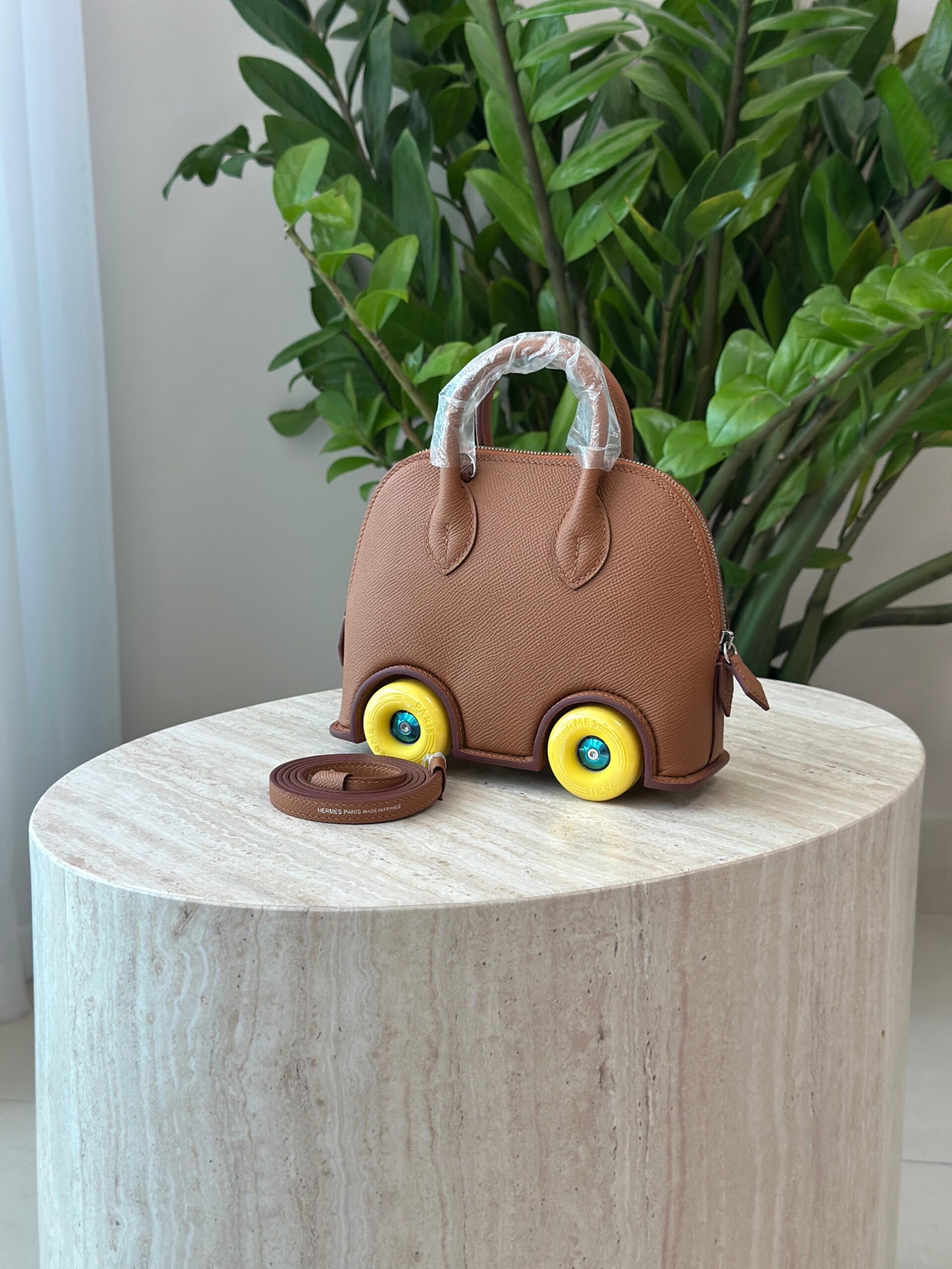 Hermès Bolide on Wheels Bag - Image 3