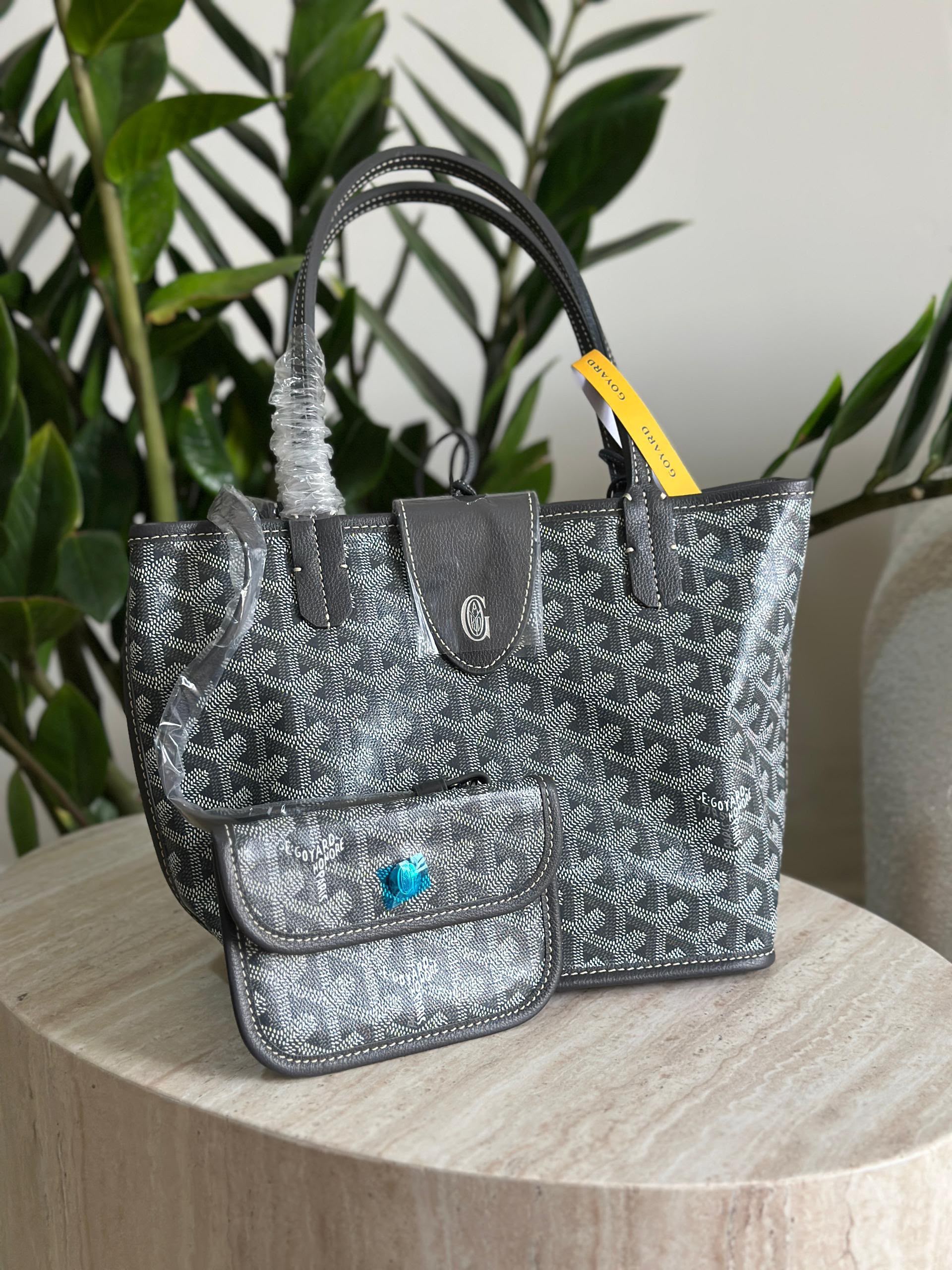 Goyard Anjou Mini Bag - Image 14