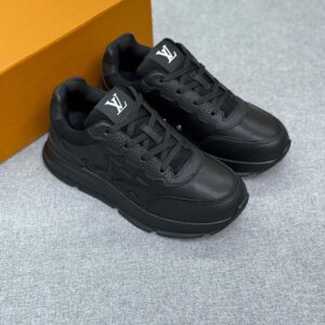 Louis Vuitton Classic Sneakers