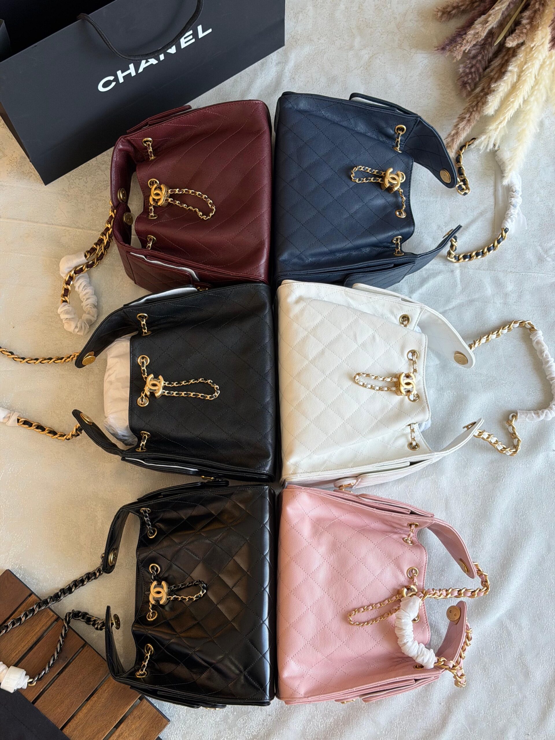 Chanel 25 Hobo Bag Crafted Quilted Grained Calfskin With Iconic Gold-Tone Metal Hardware - Image 8