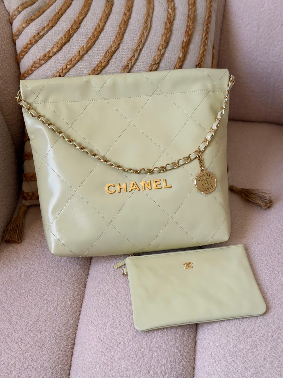 Chanel 22 Mini Handbag 32 Cm