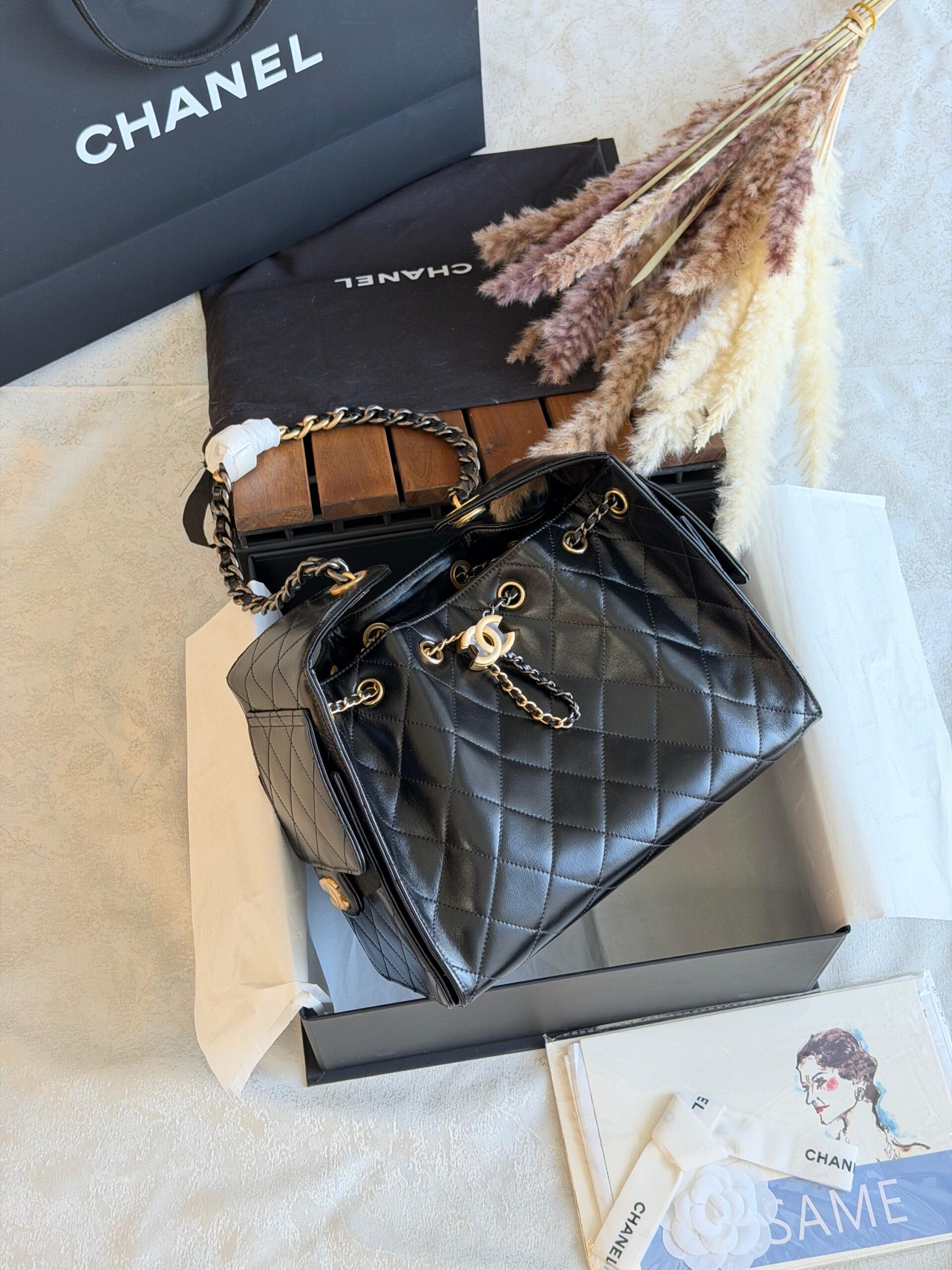 Chanel 25 Hobo Bag Crafted Quilted Grained Calfskin With Iconic Gold-Tone Metal Hardware - Image 2