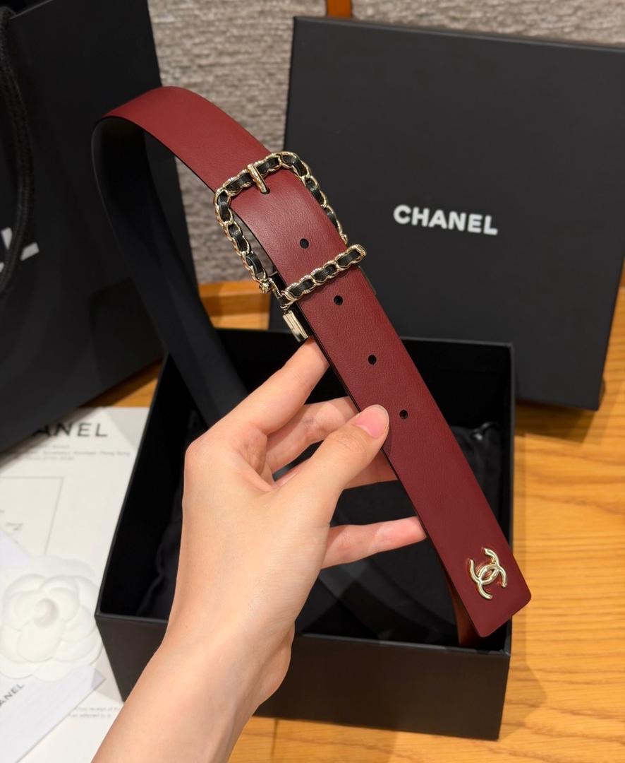 Chanel Garnet Leather Belt - Image 2