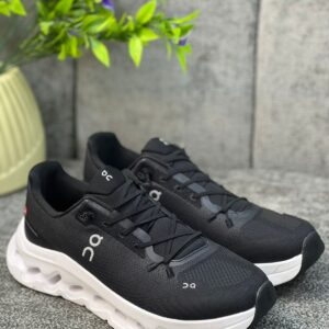 On Running Cloudtilt Sneakers