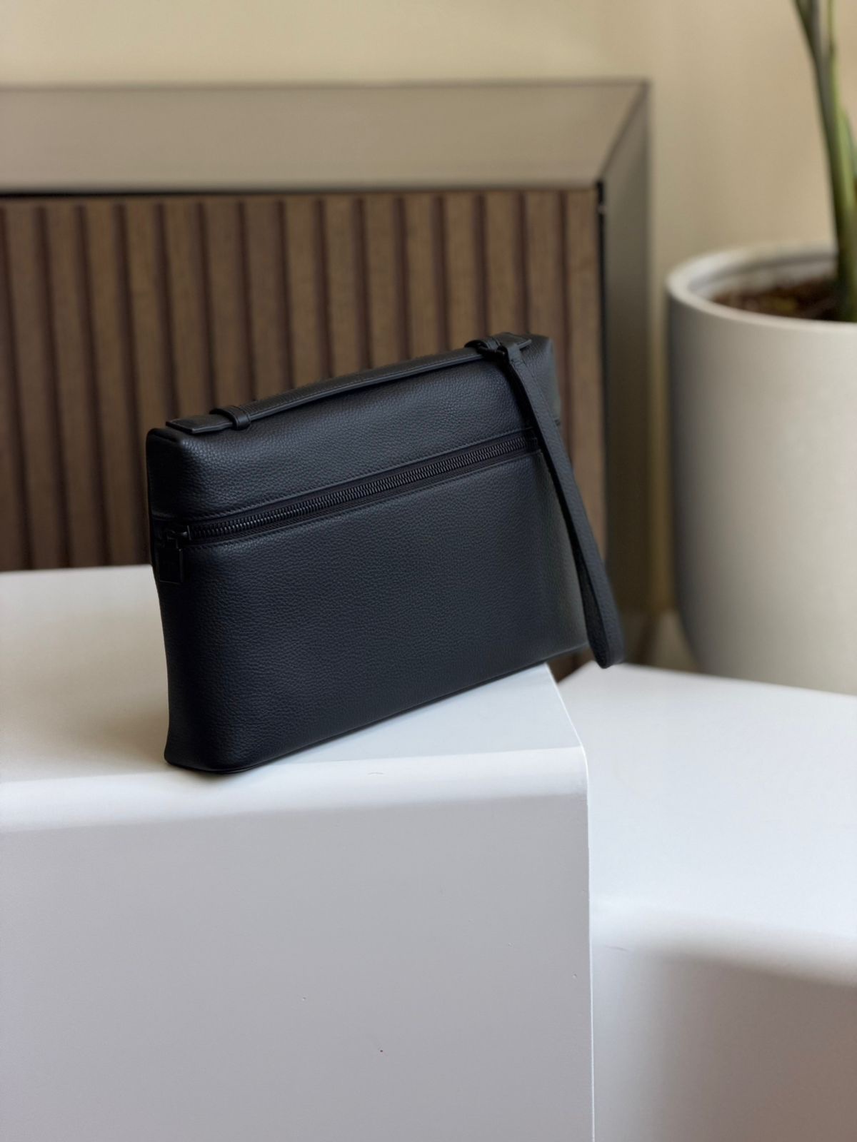 Loro Piana Extra Pouch L29 - Image 2