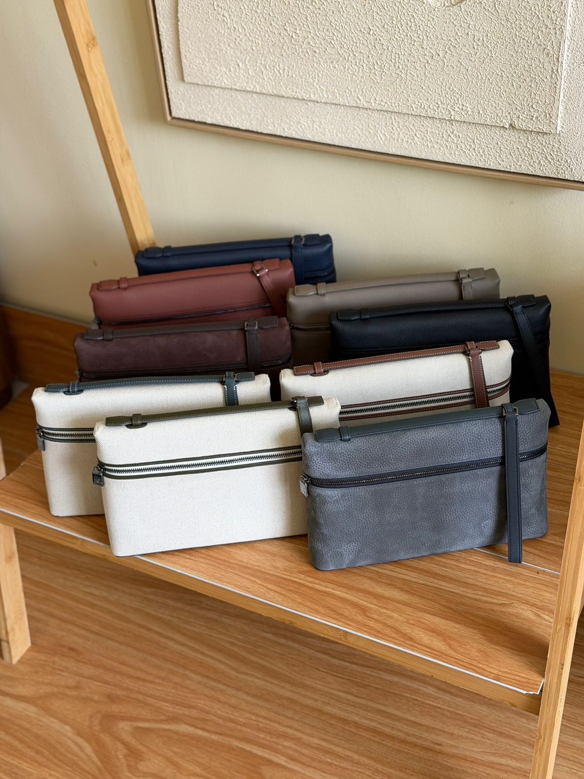 Loro Piana Extra Pouch L29 - Image 10