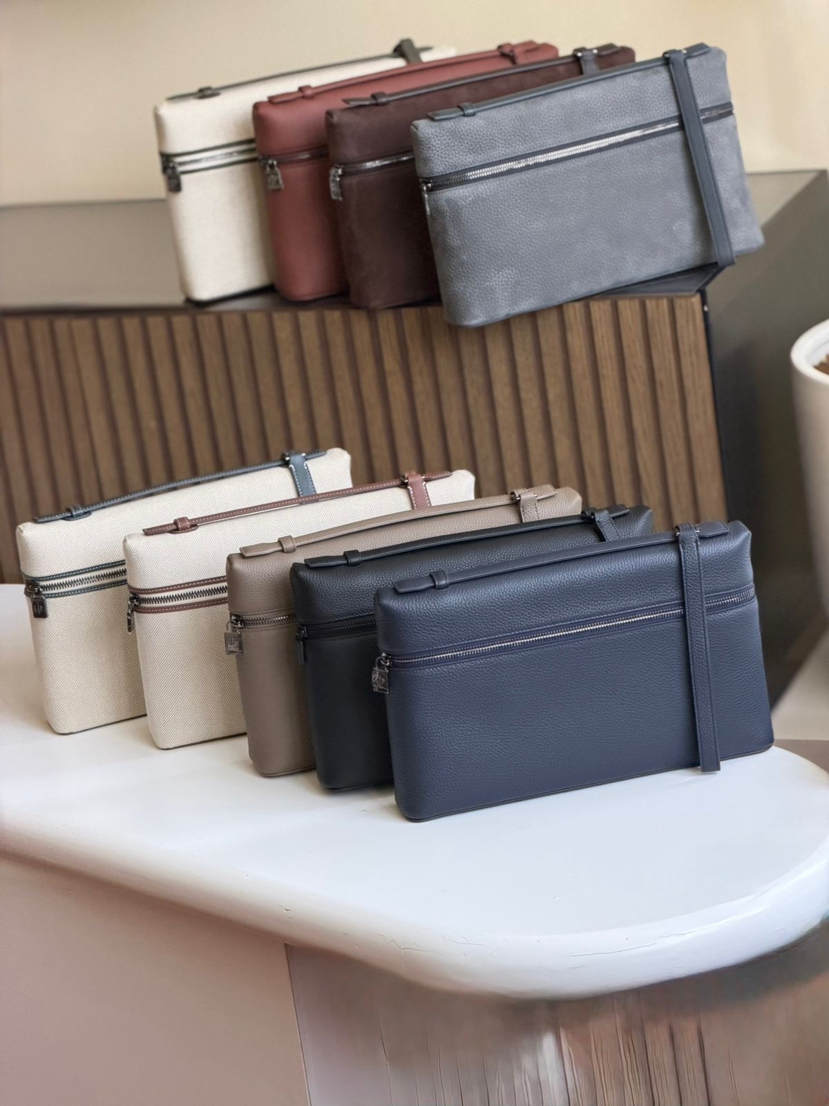 Loro Piana Extra Pouch L29