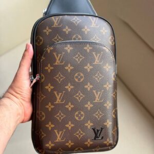 Louis Vuitton Avenue Slingbag PM