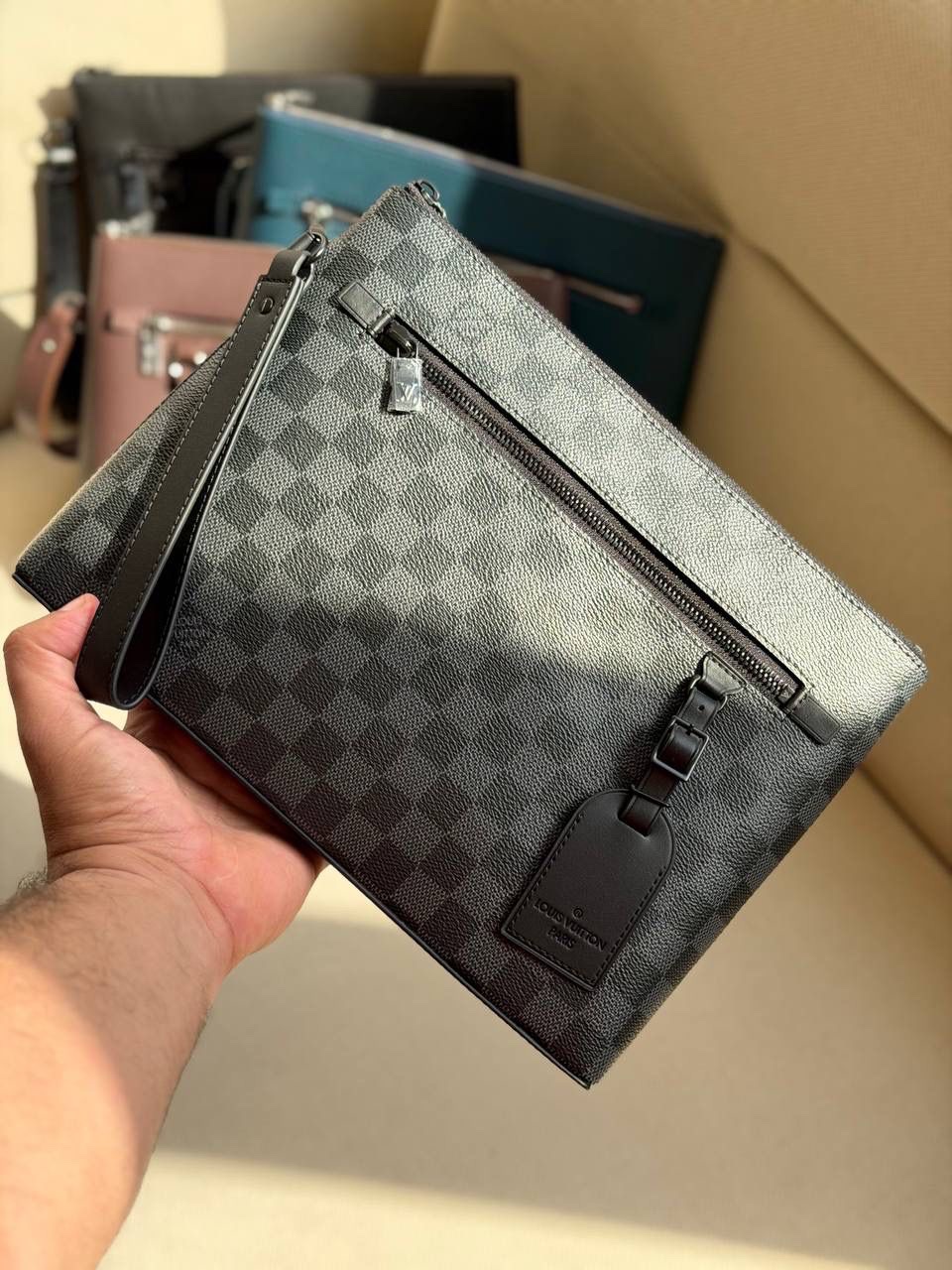 Louis Vuitton Takeoff Pouch