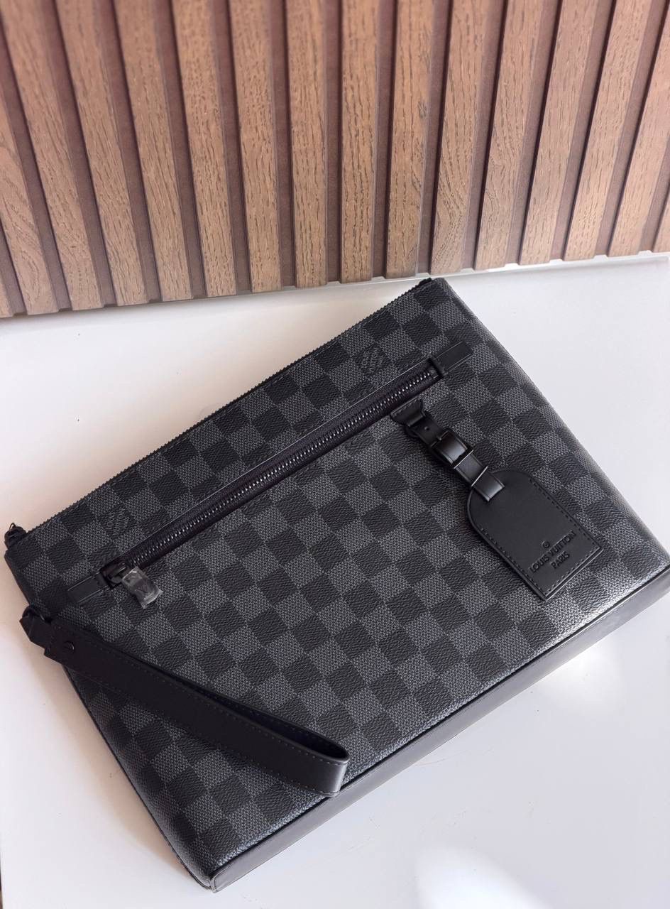 Louis Vuitton Takeoff Pouch - Image 2