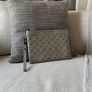 Louis Vuitton Pochette