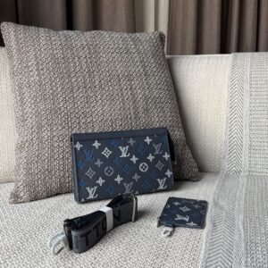 Louis Vuitton Gaston Wearable Wallet