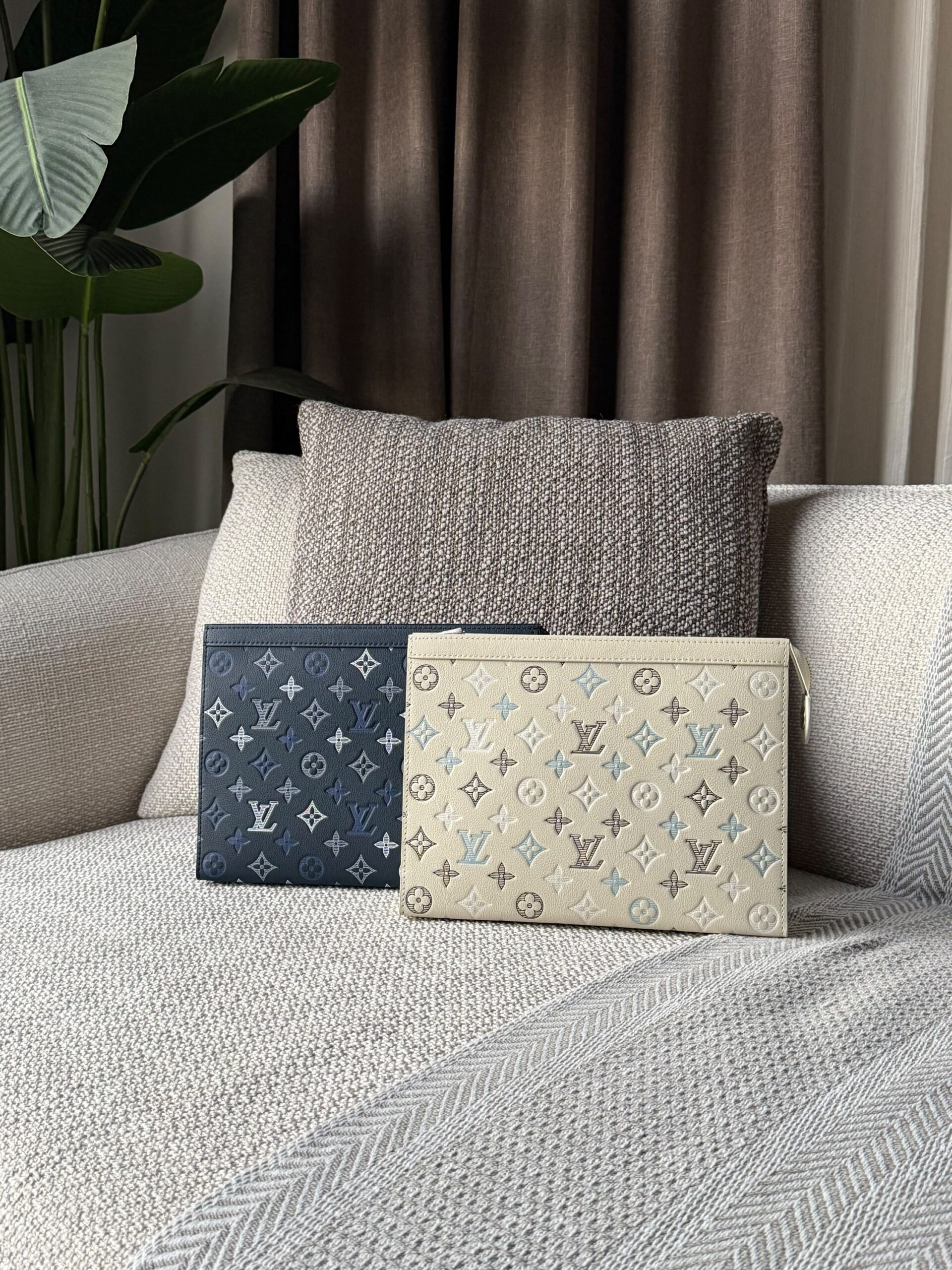 Louis Vuitton Collection - Image 5