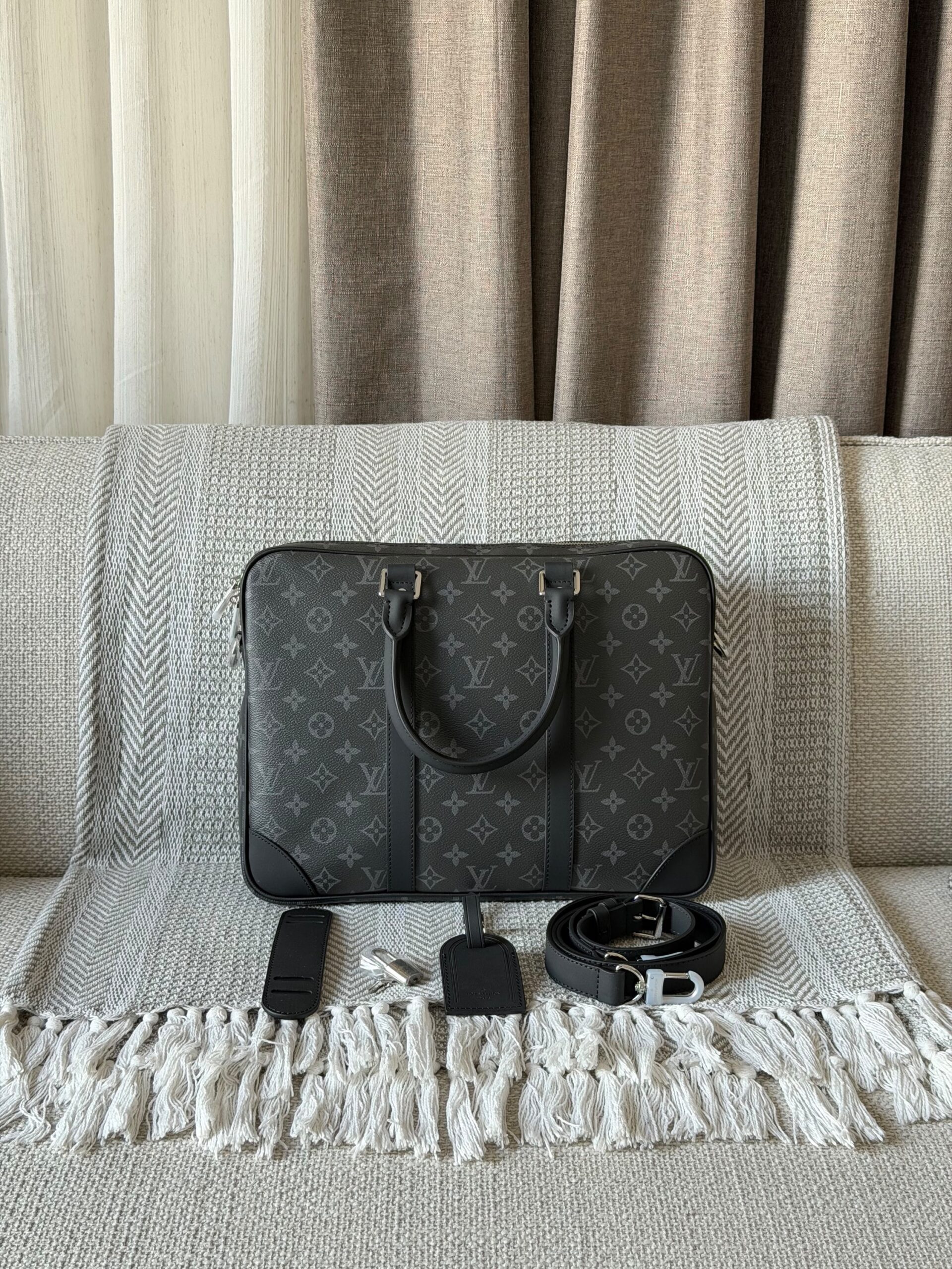 Louis Vuitton Porte-Documents Voyage Briefcase - Image 2