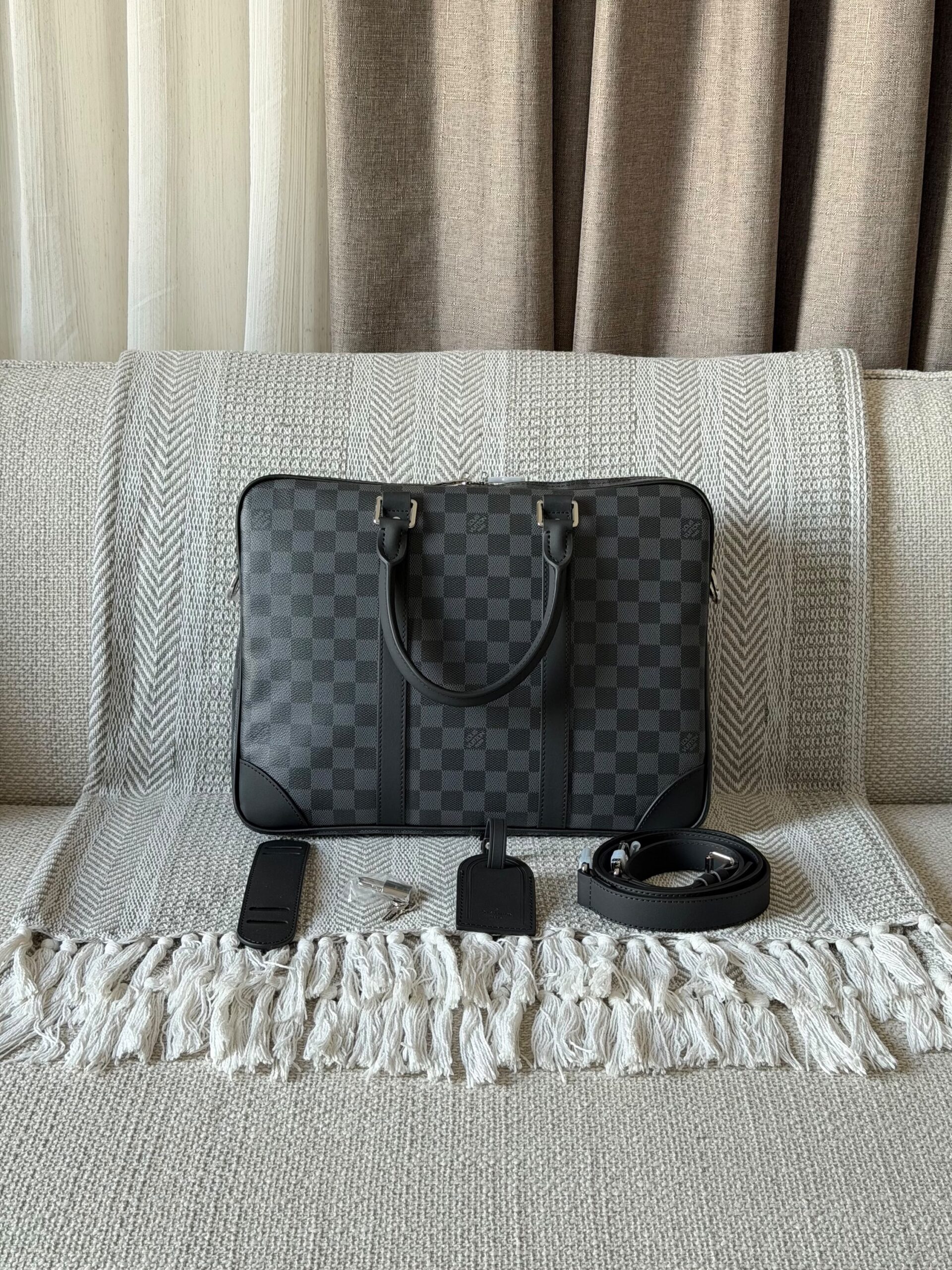 Louis Vuitton Porte-Documents Voyage Briefcase - Image 3