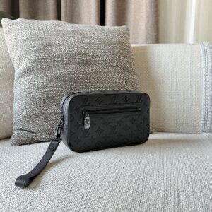 Louis Vuitton Pochette Kasai Clutch