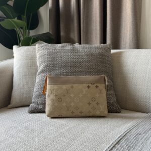 Louis Vuitton Pochette Voyage