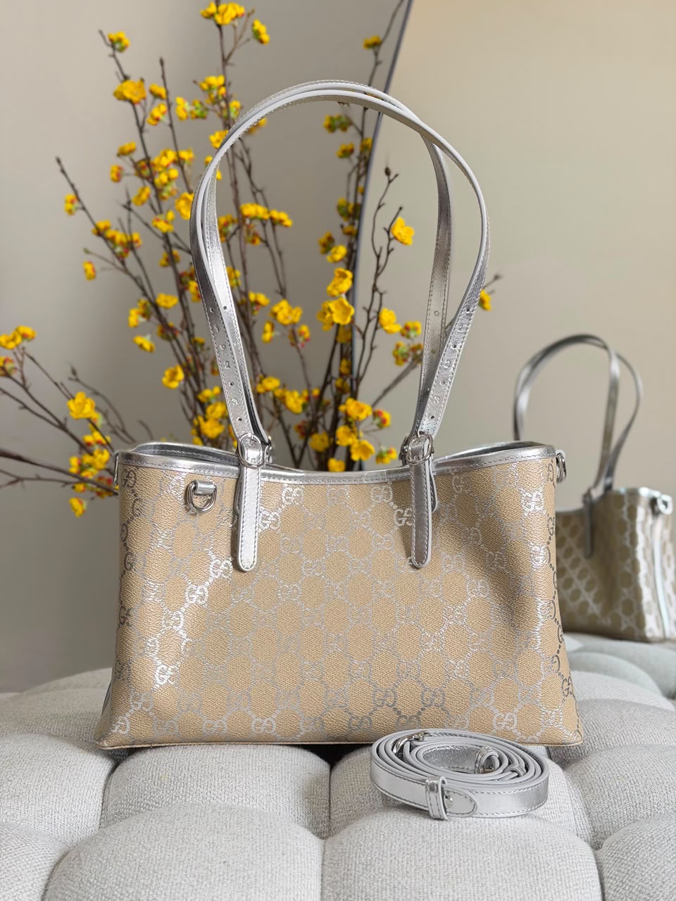 Gucci GG Emblem Small Tote Bag - Image 6