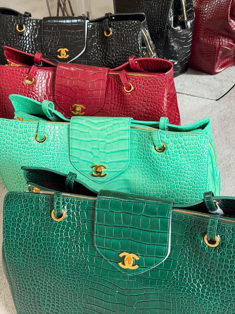 Chanel Calfskin Crocodile Embossed Large Shopping Bag - Image 4