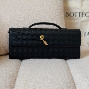 Bottega Veneta Andiamo Clutch 31 Cm