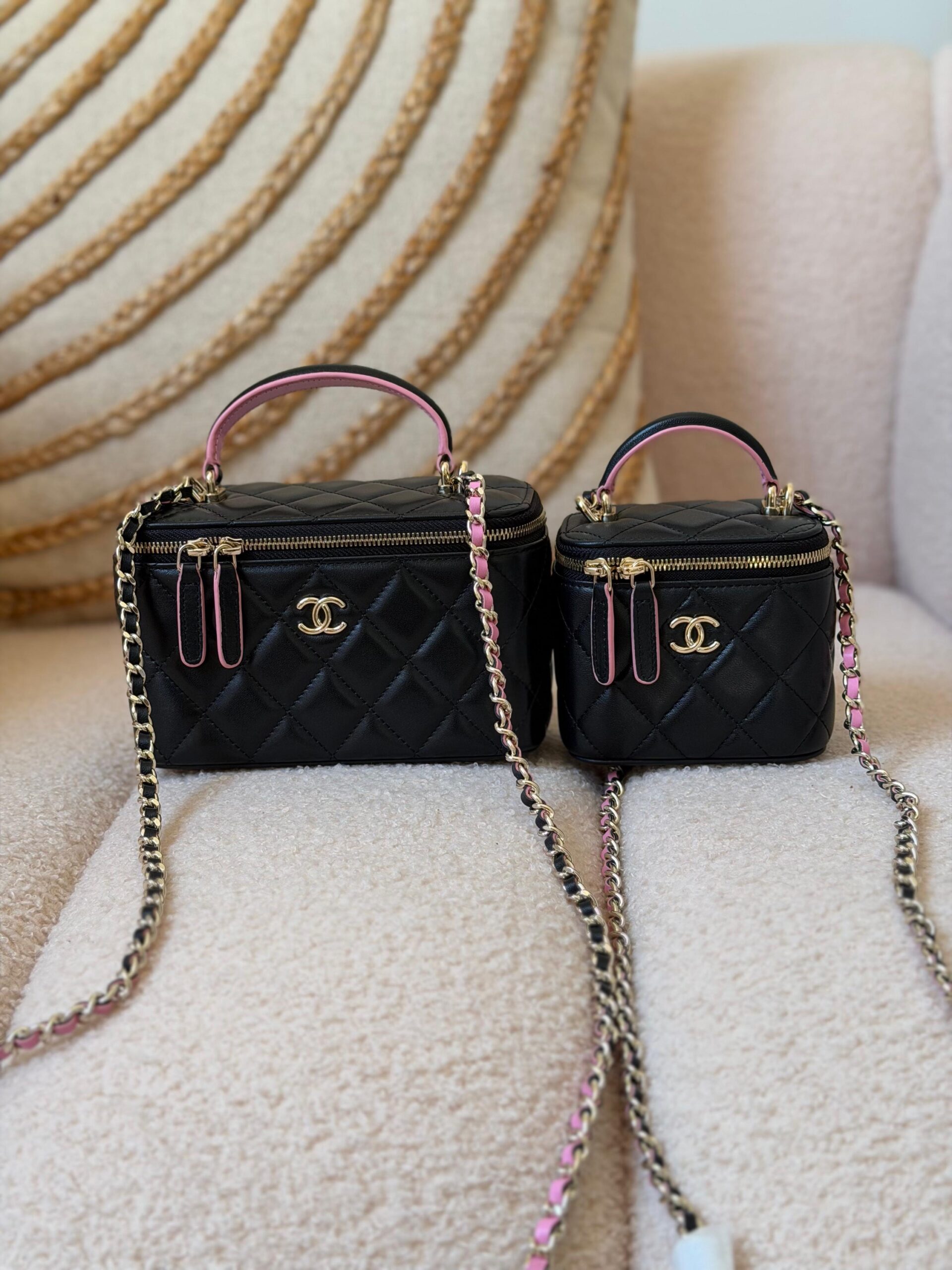Chanel Lambskin Vanity Cases 10_16Cm