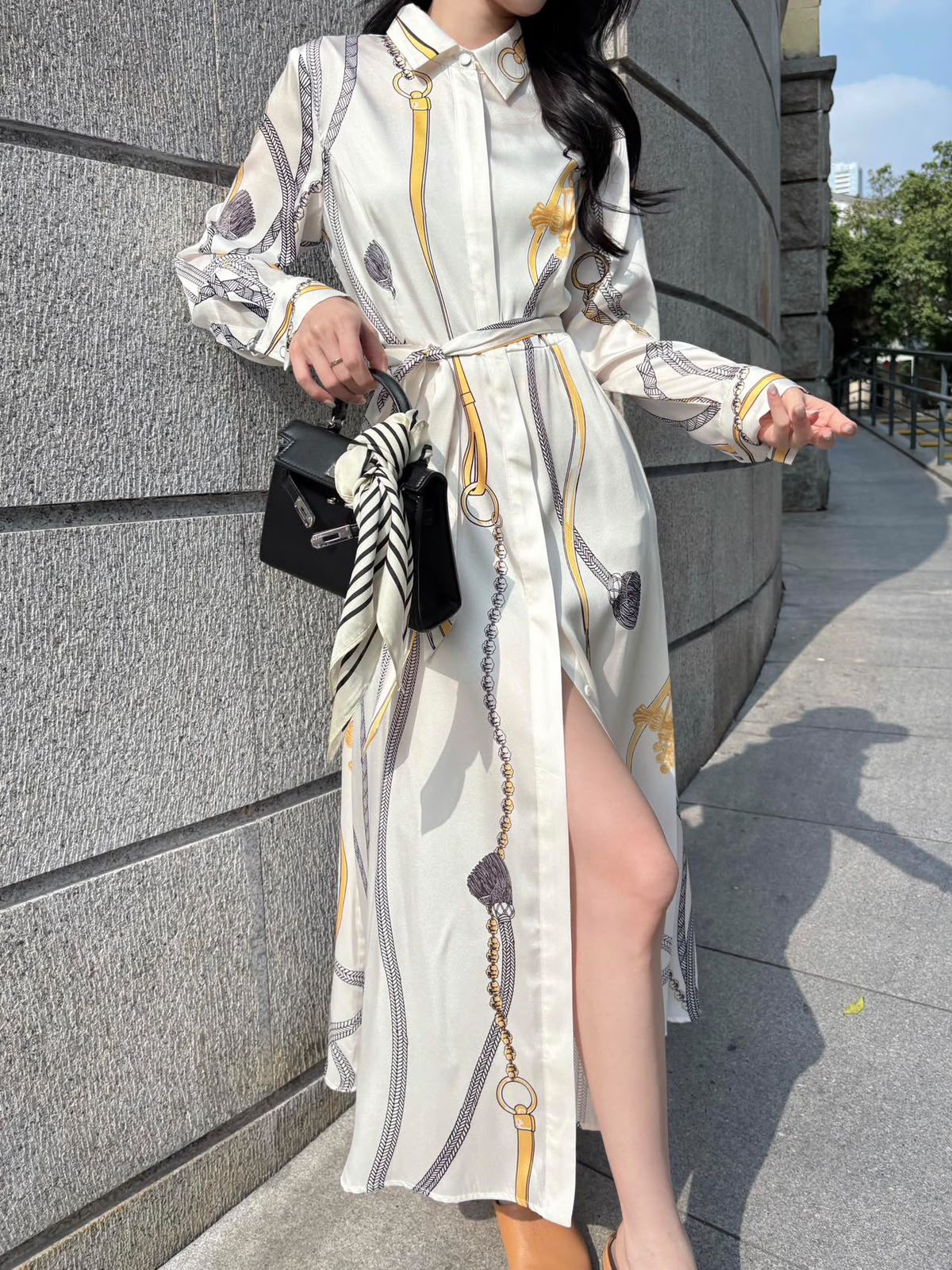 Hermès Shirt Dress 100% Silk - Image 4