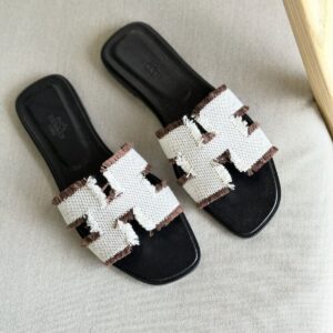 Hermès Oran Sandals