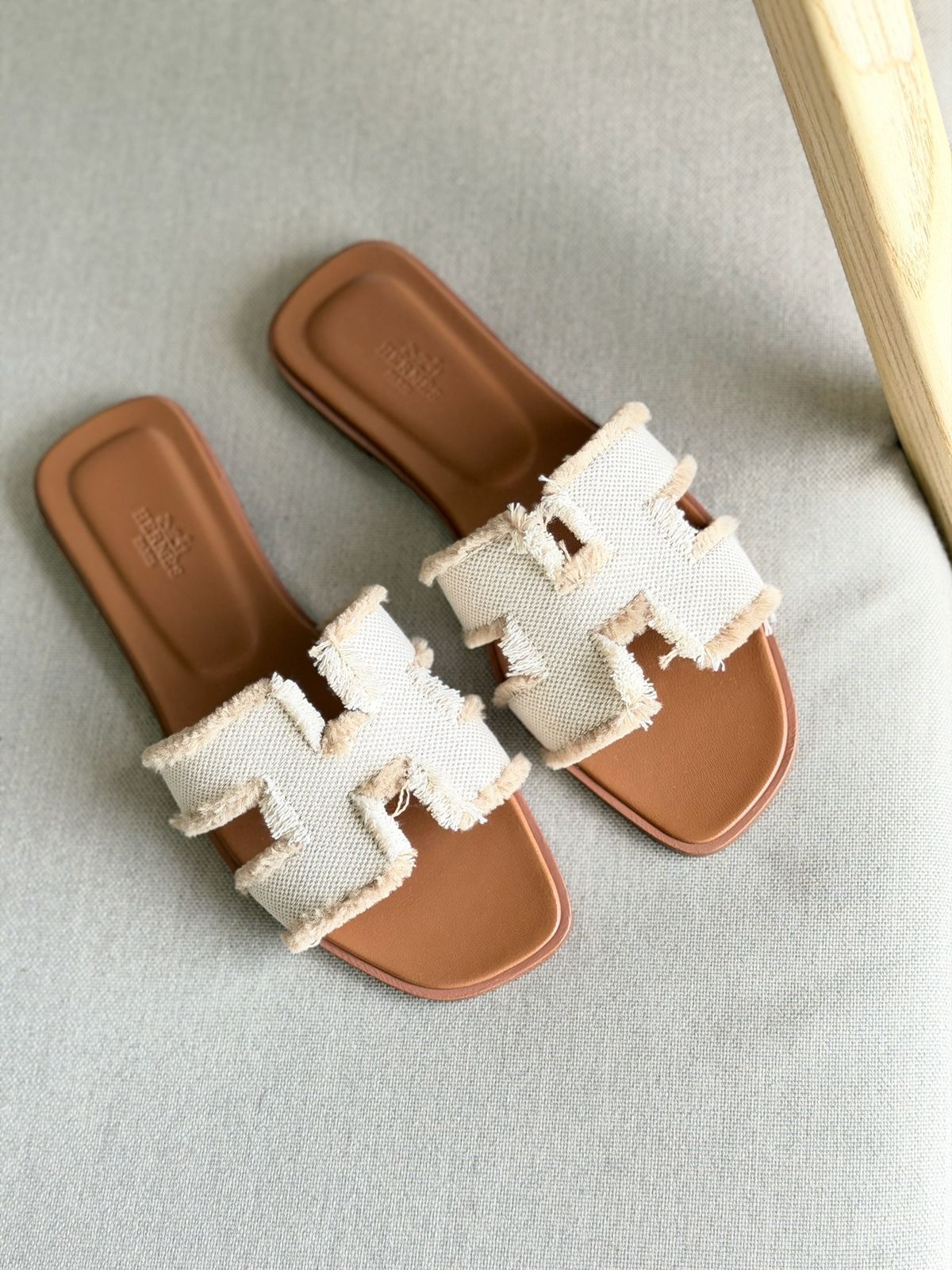 Hermès Oran Sandals - Image 3