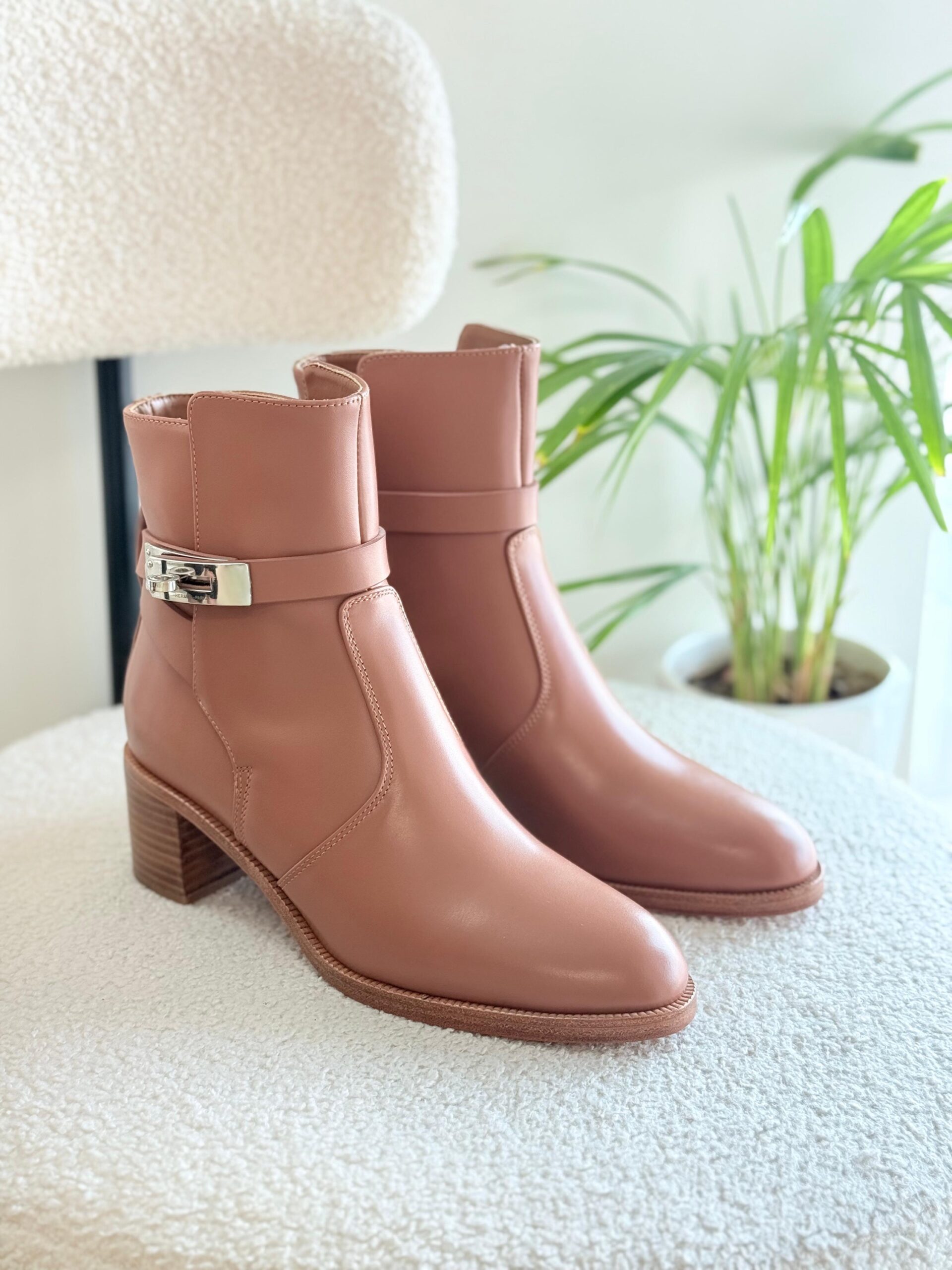 Hermès Frenchie 50 Ankle Boots - Image 4