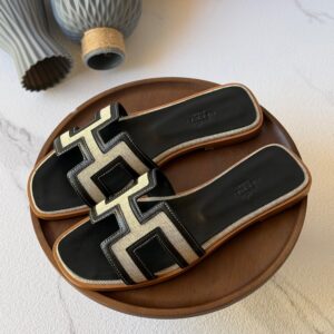 Hermès Oran Sandals