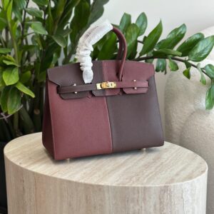 Hermès Birkin 25 Features A Two-Tone Design