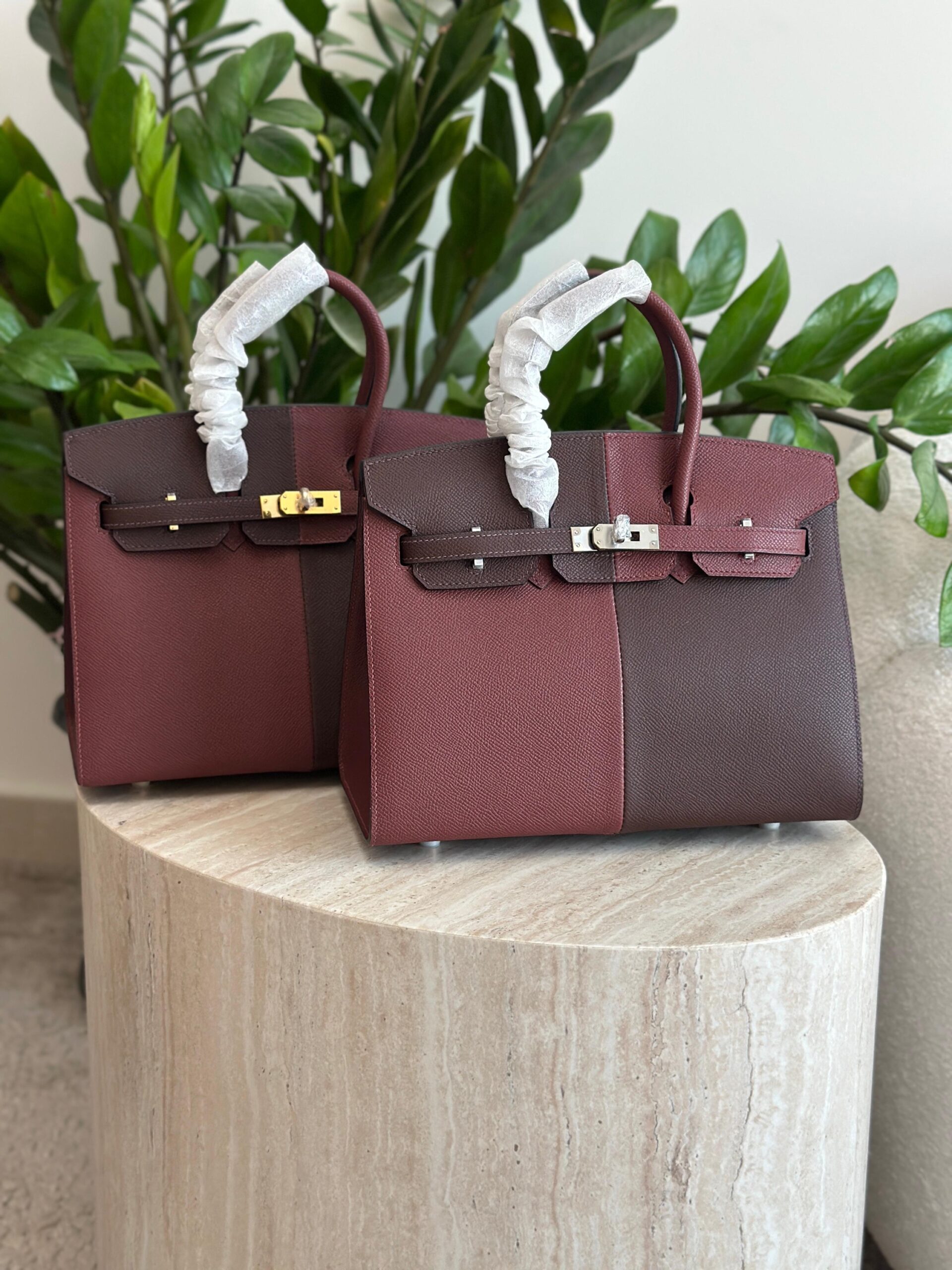 Hermès Birkin 25 Features A Two-Tone Design - Image 3
