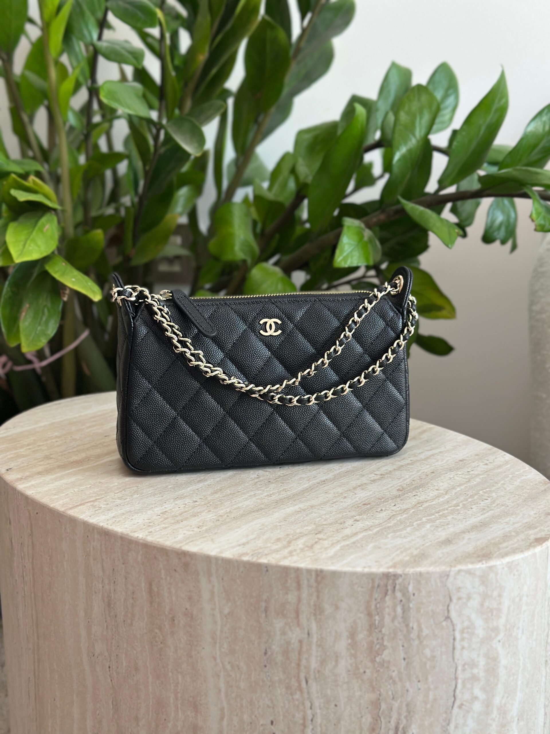 Chanel Quilted Caviar Clutch - Image 5