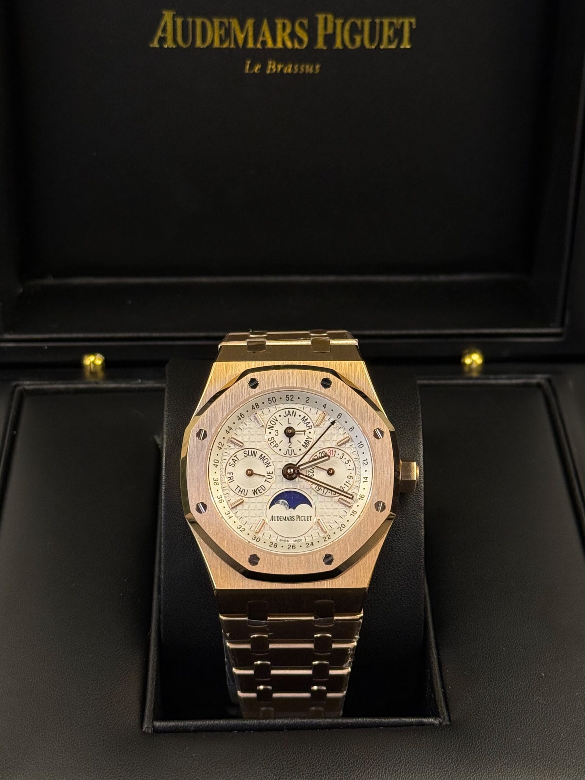 Audemars Piguet Royal Oak Perpetual - Image 3