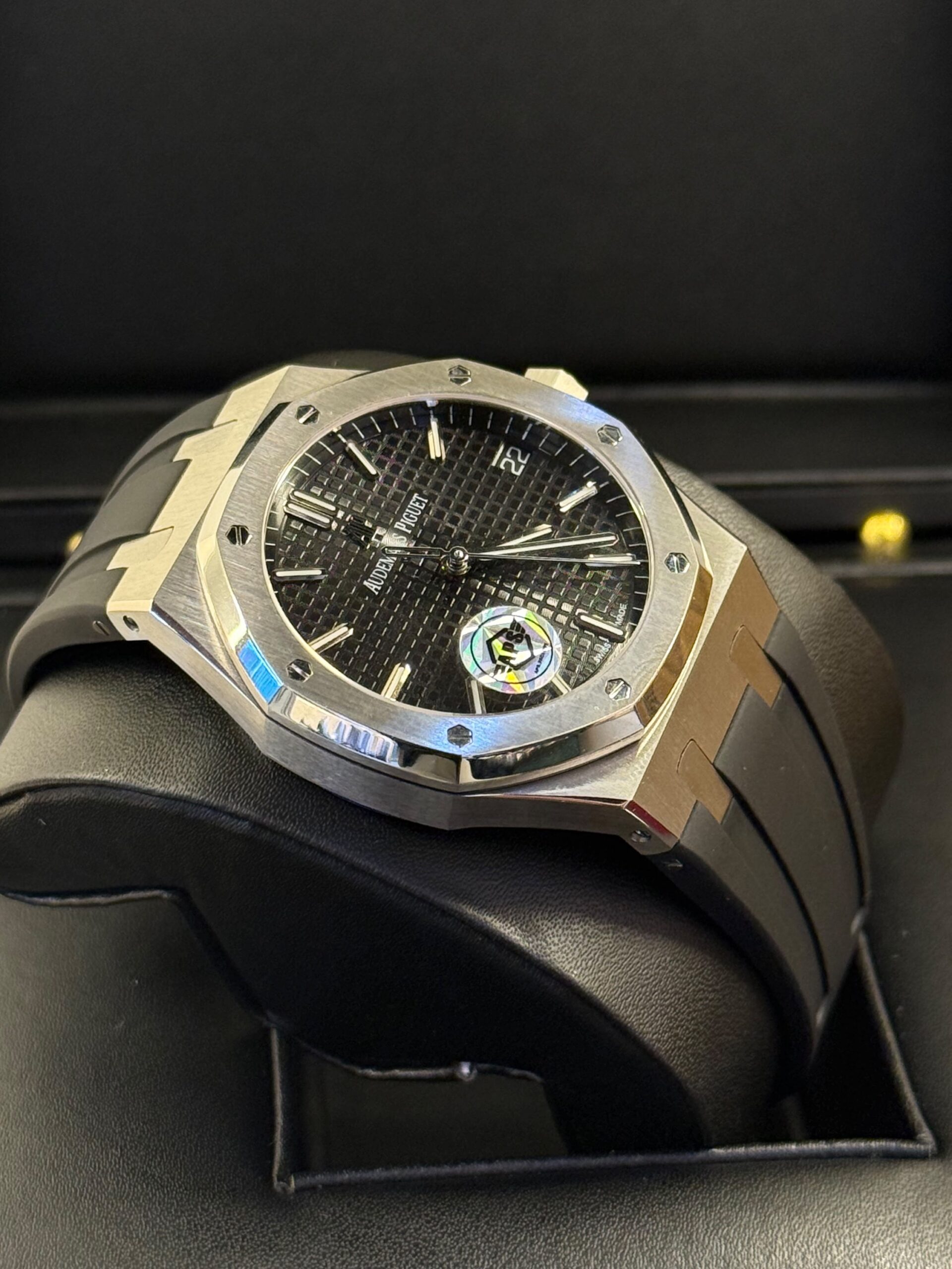 Audemars Piguet Royal Oak - Image 2