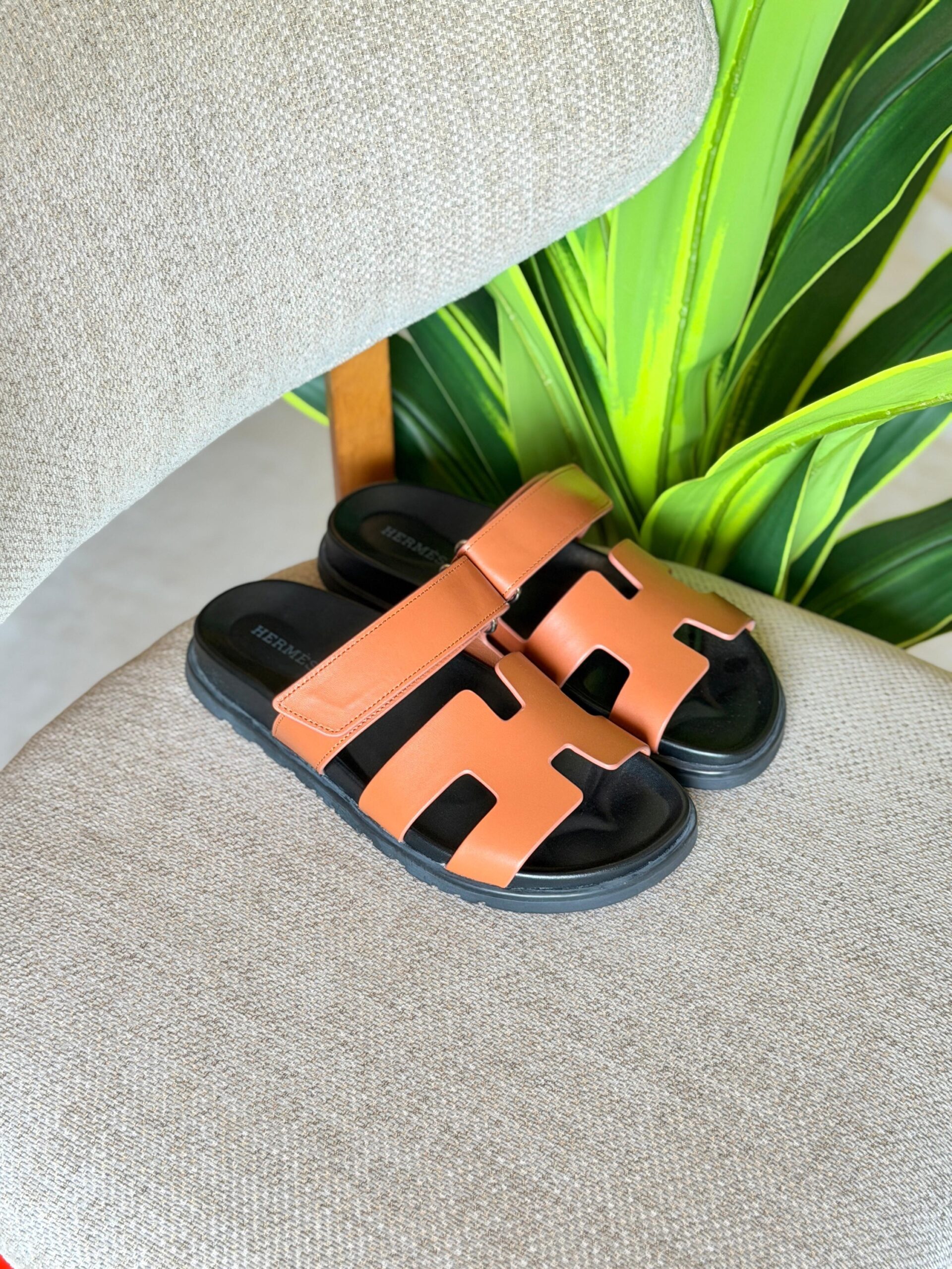 Hermès Chypre Sandals - Image 2