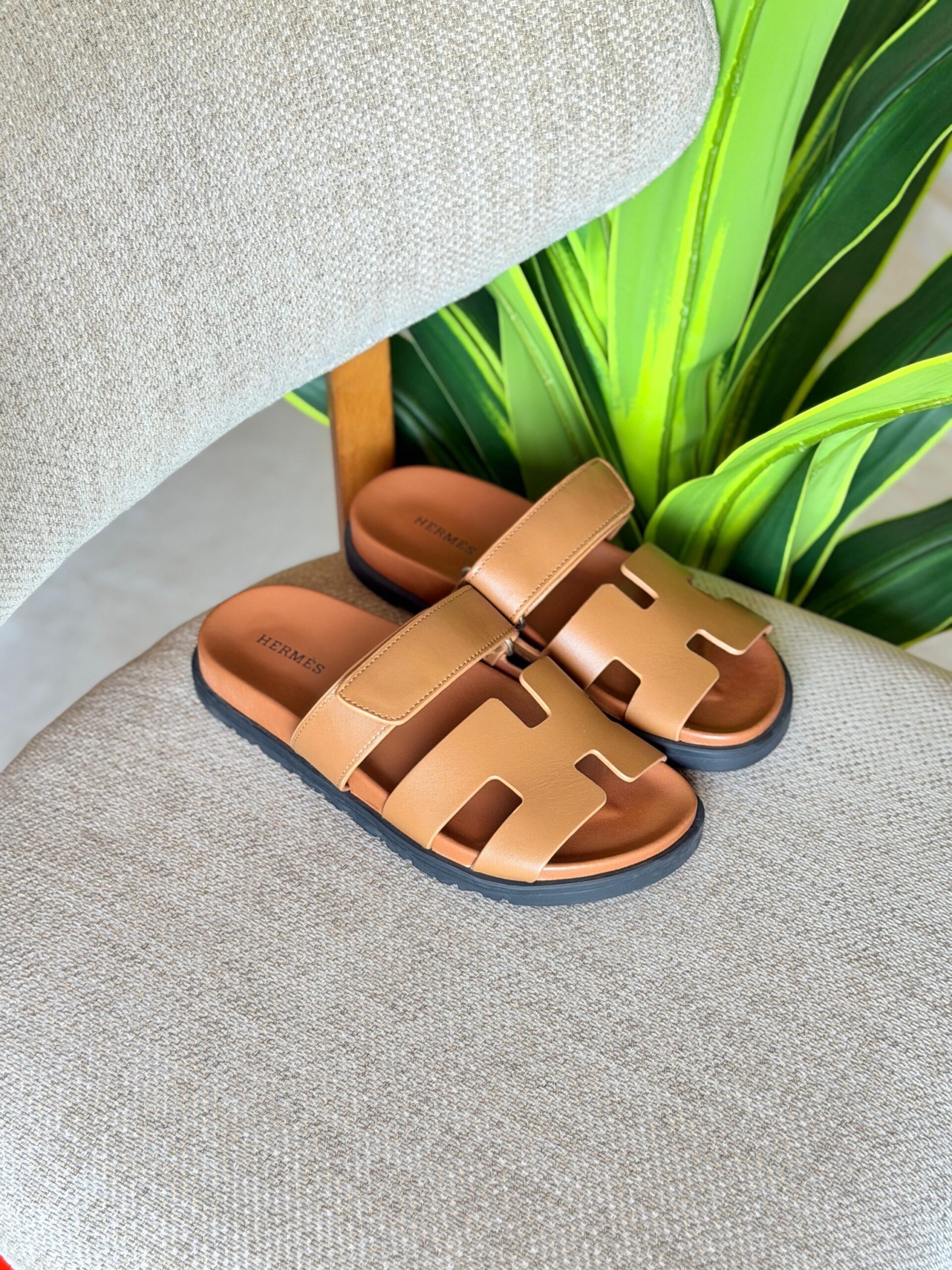 Hermès Chypre Sandals - Image 2