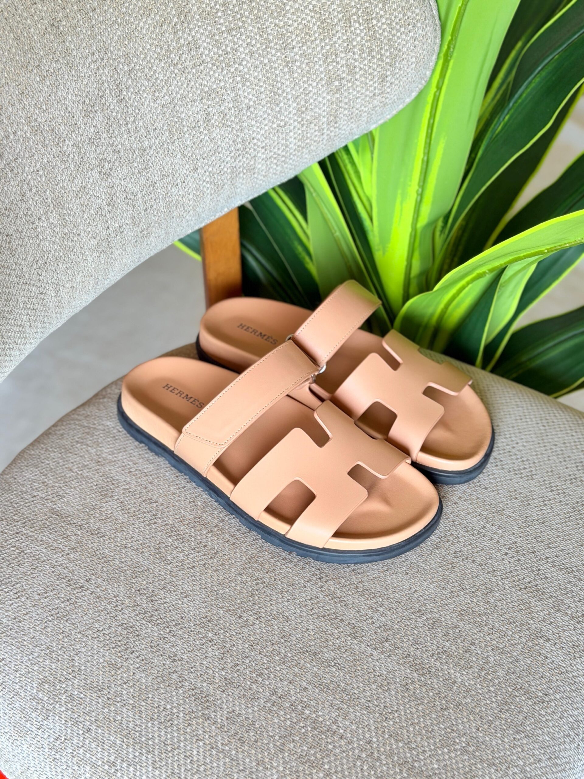 Hermès Chypre Sandals - Image 4