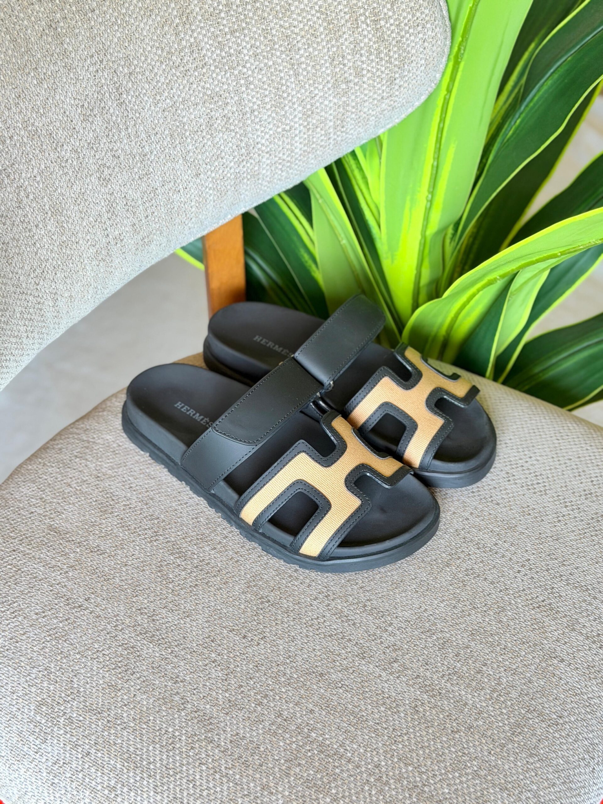 Hermès Chypre Sandals - Image 2