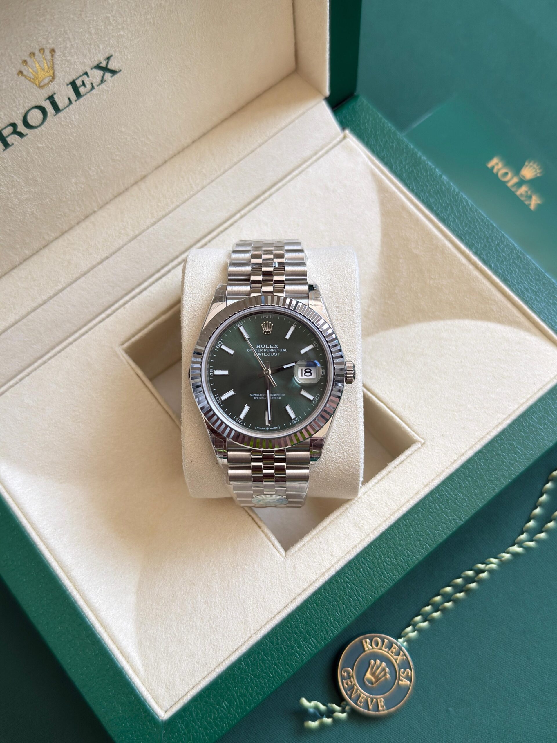 Rolex Datejust 41 - Image 6
